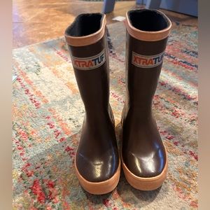 Xtratuf - toddler size 9 - brown